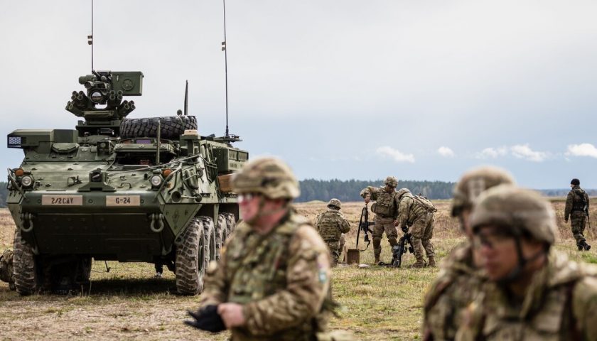 Les Néerlandais font davantage confiance au couple franco-allemand qu'aux Etats-Unis en matière de Défense 1 Stryker US Troops Actualités Défense | Alliances militaires | Communication institutionnelle défense