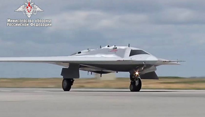 Okhotnik Actualités Défense | Drones de combat | Drones et Robotique militaires