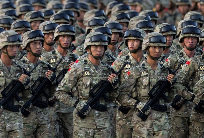 En dépit d'une population dépassant les 1,4 milliard d'habitants, la Chine peine à fournir à l'Armée populaire de Libération les effectifs qui lui sont nécessaires