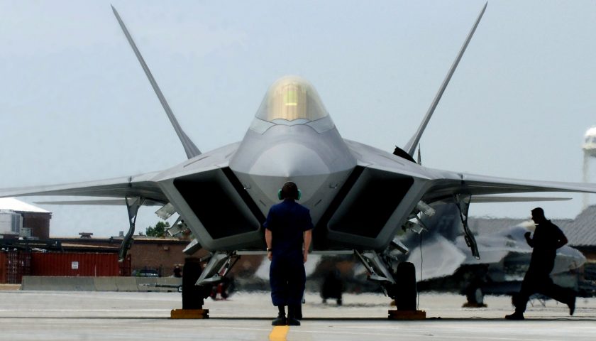 F 22 Raptor Alliances militaires | Analyses Défense | Aviation de chasse