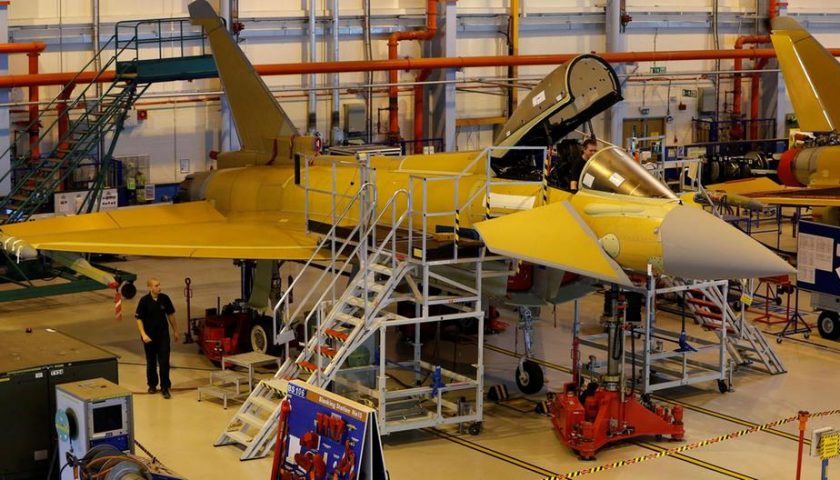 Les Verts allemands s'opposent à la vente de 48 chasseurs Typhoon à l'Arabie Saoudite 1 L'option saoudienne sur 48 chasseurs Typhoon permettrait de garantir la pérennité de la chaine britannique de BAe pour plusieurs années