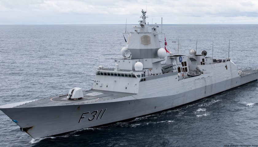L'Etat-major norvégien anticipe une nouvelle montée en puissance des armées russes dans les années à venir 2 F311 Roald Amundsen nansen classe frigate Tensions OTAN vs Russie | Aviation de Patrouille Maritime | Conflit Russo-Ukrainien