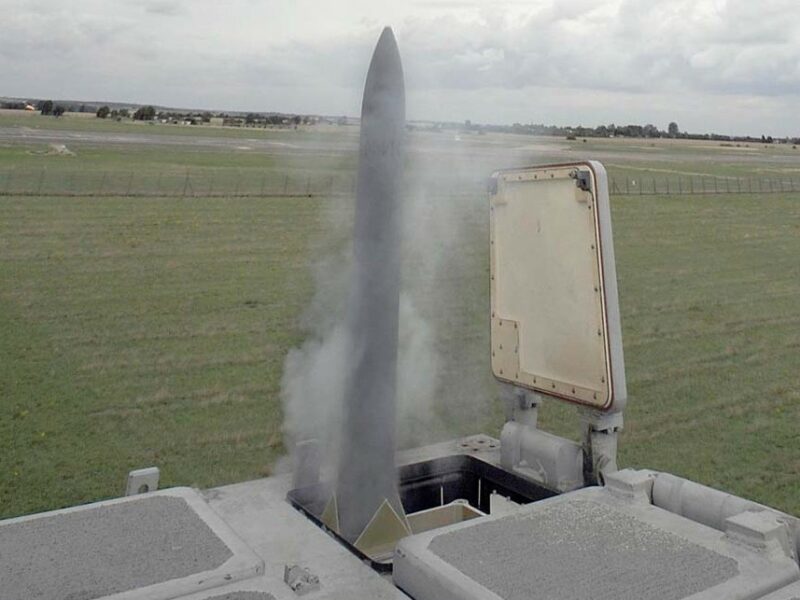 Plus de détails sur les nouvelles frégates polonaises Mièçznick 1 camm mk41 quadpack Actualités Défense | Constructions Navales militaires | Contrats et Appels d'offre Défense