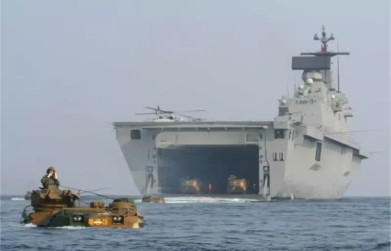 Les porte-hélicoptères d’assaut modernes : la menace aéro-amphibie sous l’horizon (2ᵉ partie) 3 Porte-hélicoptères d'assaut Dokdo LVPT7