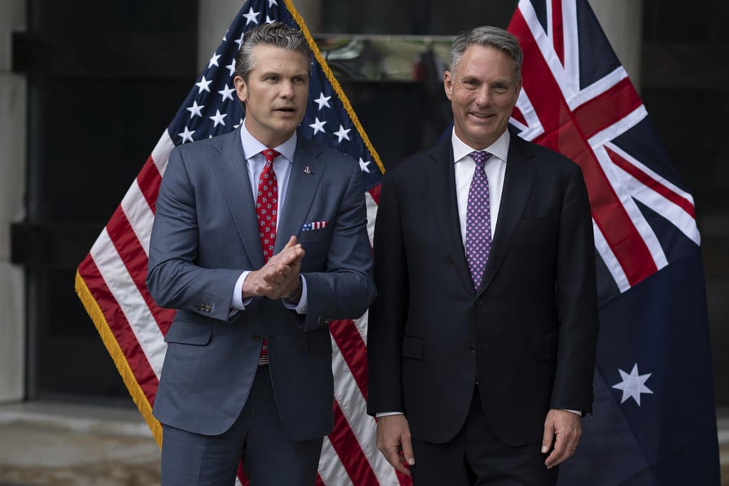 Pete Hegseth et Anthony Albanese